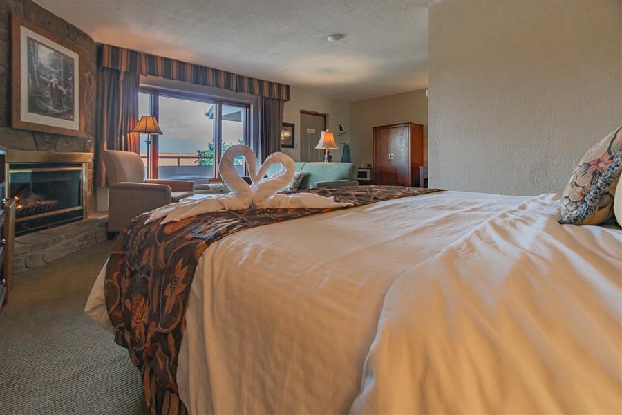SUN BEST COUNTRY VIEW JR SUITE, FIRE, JET TUB STESV